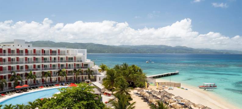 Grand Decameron Cornwall Beach，一个全包的商标度假村(Grand Decameron Cornwall Beach, A Trademark All Inclusive)图片