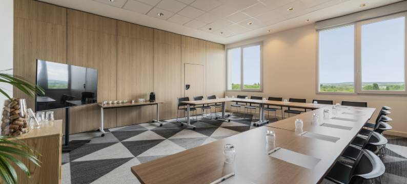 洲际酒店集团旗下的兰斯韦斯勒河畔智选假日酒店(Holiday Inn Express & Suites REIMS - RIVES DE VESLE by IHG)图片