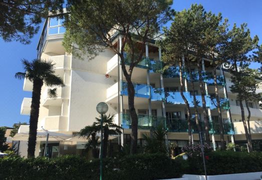 Hotel BellevueHotel Overview