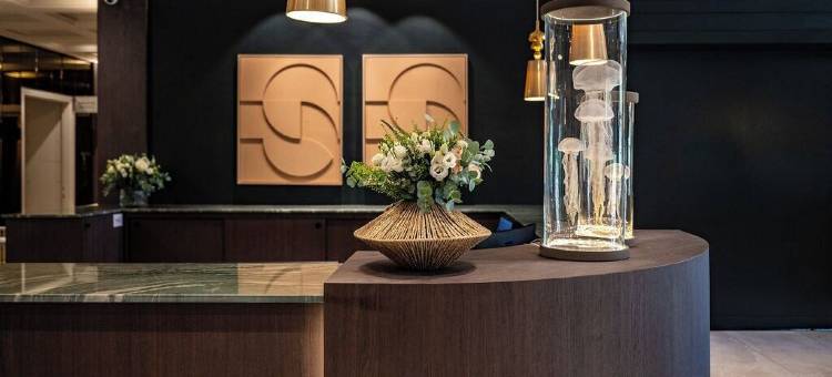 瓦鲁格斯山谷酒店水疗中心和别墅(Le Vallon de Valrugues & Spa)图片