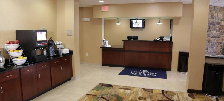 圆石套房酒店-马凯特(Cobblestone Inn & Suites - Marquette)图片