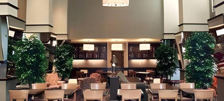 蒙特利尔多尔瓦尔希尔顿欢朋套房酒店(Hampton Inn & Suites by Hilton Montreal-Dorval)图片