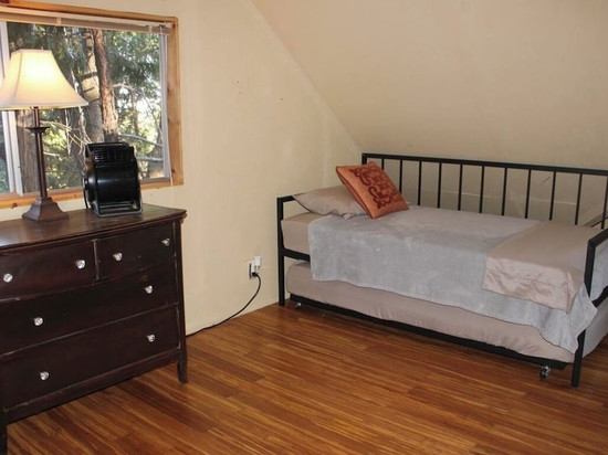 Sequoia Forest Cabin—Lake & River—Ski, Raft, Hike, Bike and More