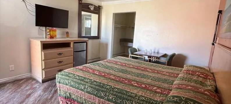 罗宾汉汽车旅馆(Robinhood Motel Anaheim West)图片