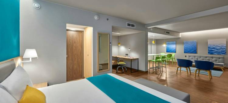 坎昆机场里维埃万豪城市快捷普拉斯酒店(City Express Plus by Marriott Cancún Aeropuerto Riviera)图片