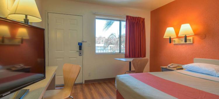 加州朱鲁帕谷6号汽车旅馆 - 里弗赛德西部(Motel 6 Jurupa Valley, CA - Riverside West)图片