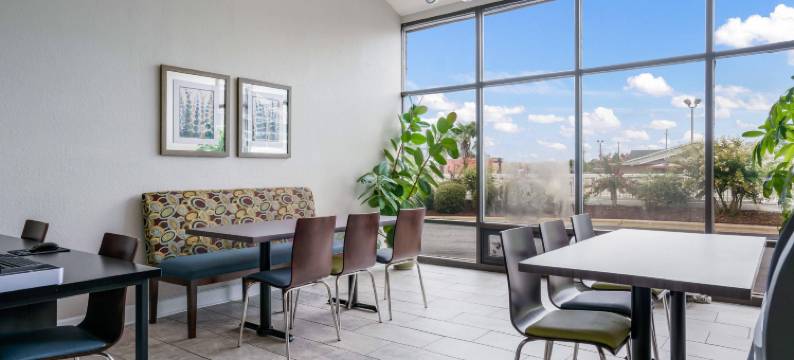 格林维尔大学附近凯艺酒店(Quality Inn Greenville Near University)图片