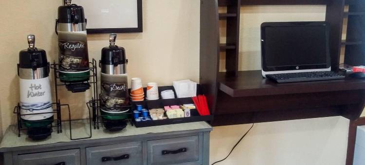 圣迭戈5号州际公路海军基地凯艺酒店(Quality Inn San Diego I-5 Naval Base)图片