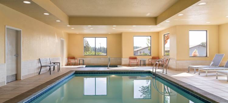 希尔顿欢朋套房酒店-白鱼镇(Hampton Inn & Suites Whitefish, MT)图片