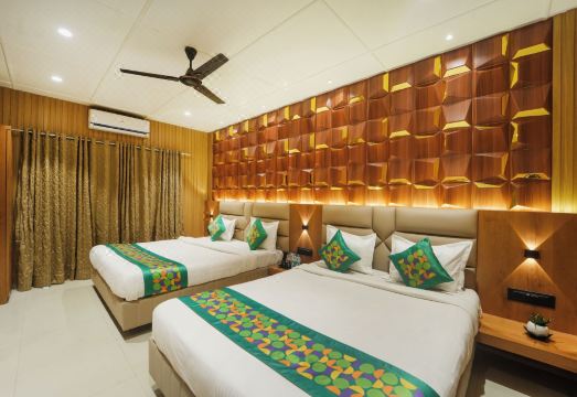 Treebo Iceberg Hotel Overview