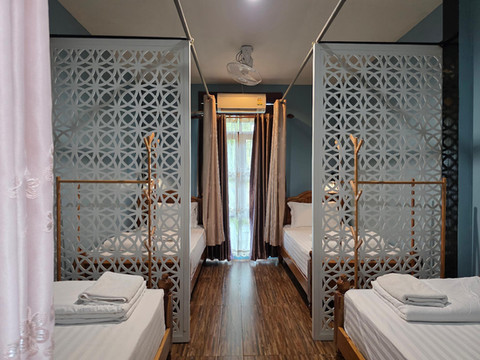 花开咖啡厅青年旅馆