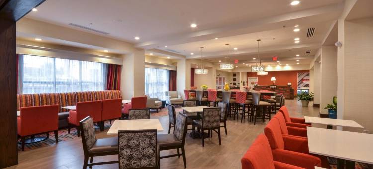 希尔顿欢朋酒店-北小岩麦凯恩购物中心(Hampton Inn North Little Rock-McCain Mall)图片