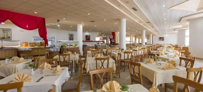 欧尔茂拉迪斯凯尼酒店(El Mouradi Skanes)图片