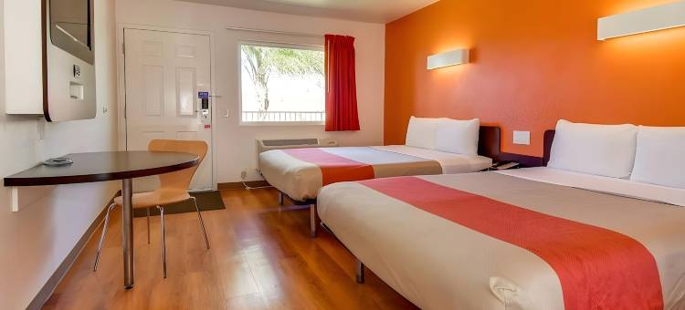 加利福尼亚里布市 - 汤加利福尼亚大学 6号汽车旅馆(Motel 6 Riverside, CA - UCR East)图片