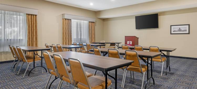 大湖贝斯特韦斯特优质酒店(Best Western Plus Big Lake Inn)图片