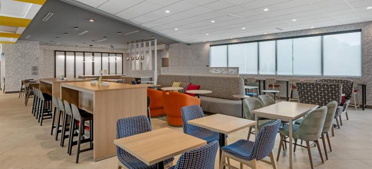 拉斯顿希尔顿Tru酒店(Tru by Hilton Ruston)图片