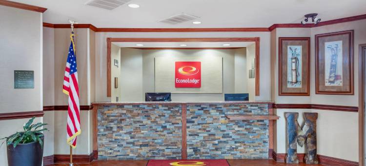 安阿伯高速公路23号凯艺套房酒店(Quality Inn & Suites Ann Arbor Hwy 23)图片
