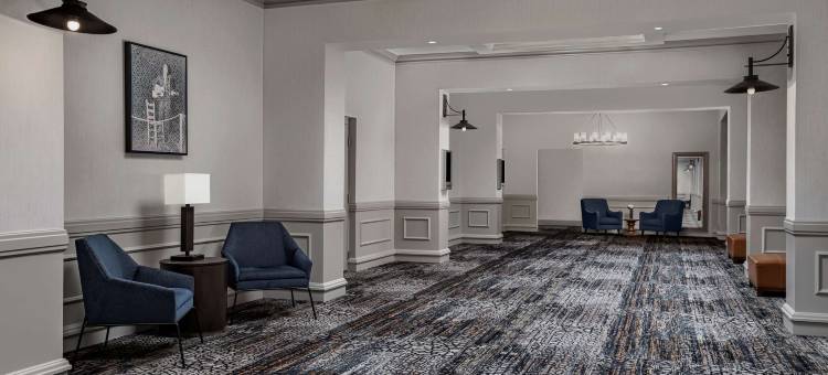 纳什维尔机场希尔顿安泊套房酒店(Embassy Suites by Hilton Nashville Airport)图片