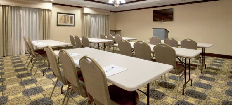 乔治敦洲际智选假日套房酒店(Holiday Inn Express & Suites GEORGETOWN by IHG)图片