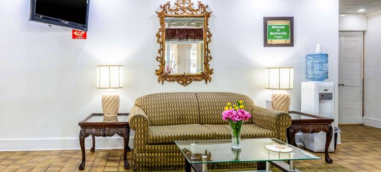 伊克诺旅馆(Econo Lodge Martinsville)图片