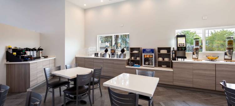格兰特斯帕斯红狮套房酒店(Red Lion Inn & Suites Grants Pass)图片
