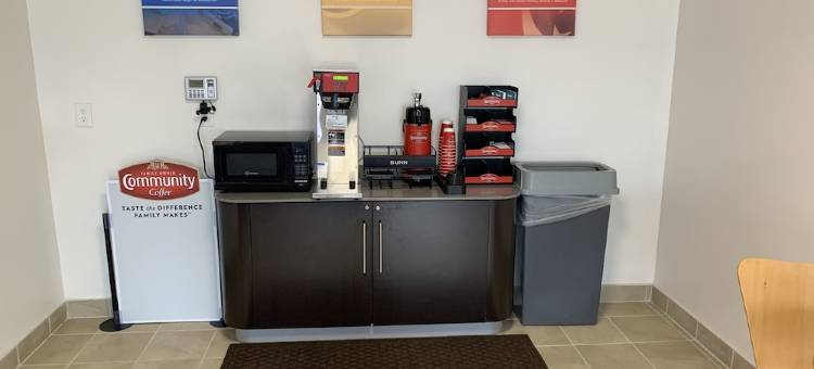 Motel 6北奥默斯特德，俄亥俄州 - 克利夫兰(Motel 6 North Olmsted, Oh - Cleveland)图片