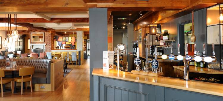 绍森德机场普瑞米尔酒店(Premier Inn Southend Airport)图片