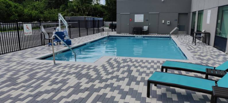 Avid Hotels 墨尔本 维埃拉 by IHG(avid hotel MELBOURNE - VIERA by IHG)图片