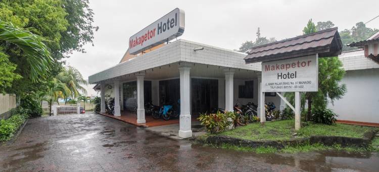 瑞德多兹酒店 @ 马纳多贾兰巴别帕拉莱克(RedDoorz at Jalan Babepalar Rike Manado)图片