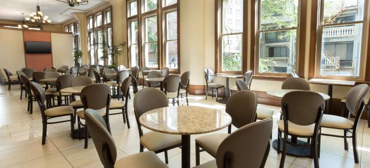 圣安东尼奥河畔德鲁里套房酒店(Drury Inn & Suites San Antonio Riverwalk)图片