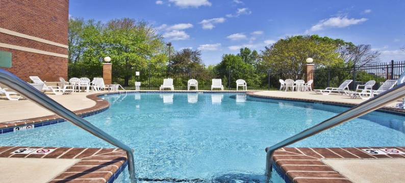 诺克斯维尔锡达布拉夫温德姆呗盟酒店(Baymont by Wyndham Knoxville/Cedar Bluff)图片