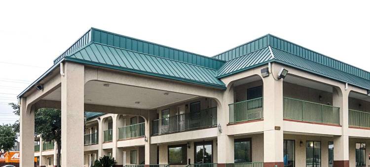 艾维罗290德威旅馆及套房(Rodeway Inn & Suites Hwy 290 NW)图片
