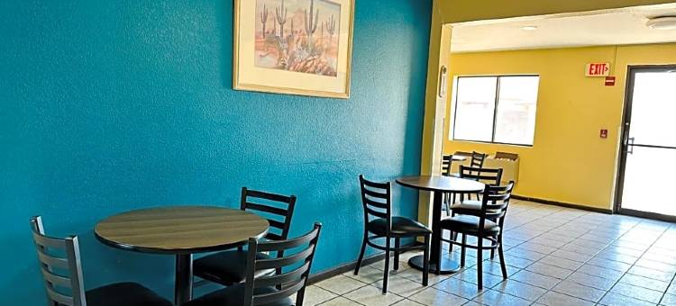 温斯洛I-40罗德威酒店(Rodeway Inn Winslow I-40)图片