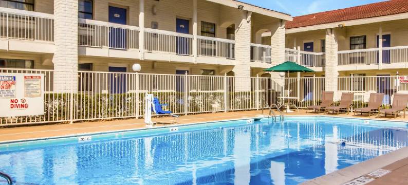 贝敦西加斯路6号汽车旅馆(Motel 6 Baytown, TX - Garth Rd)图片