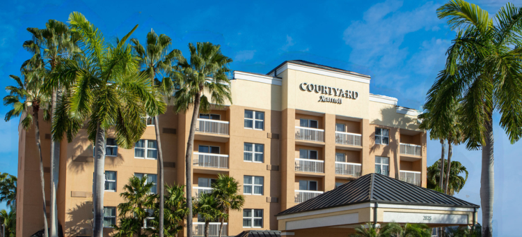 迈阿密阿文图拉万怡酒店(Courtyard Miami Aventura Mall)图片