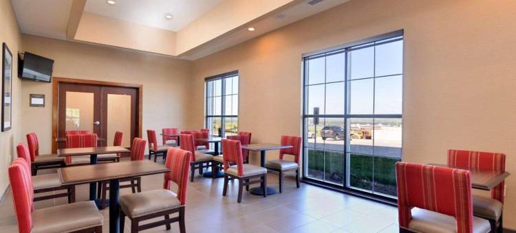 曼丹舒适套房酒店 - 俾斯麦(Comfort Inn & Suites Mandan - Bismarck)图片