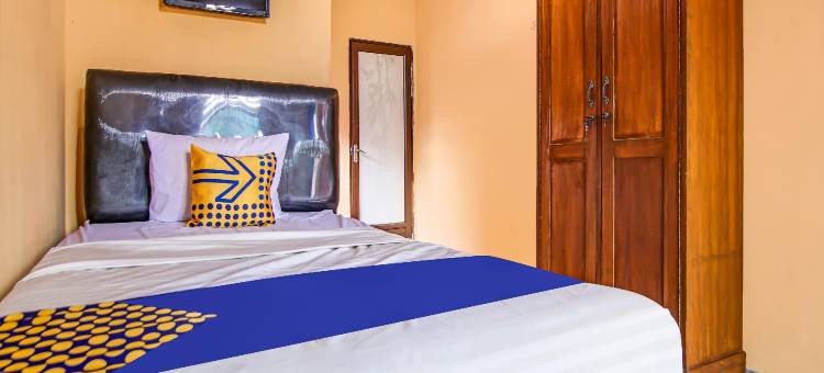 OYO Life 90433 塞拉西宿舍(OYO Life 90433 Serasi Kost)图片