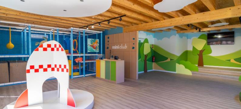 Alannia萨鲁度假村(Alannia Salou)图片