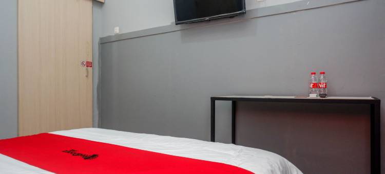 RedDoorz Near Exit Tol Batang图片