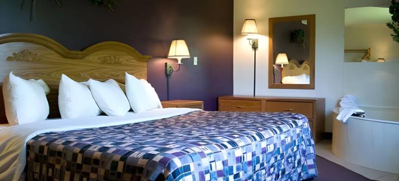 西伯灵顿美吟温德姆酒店(AmericInn by Wyndham West Burlington)图片