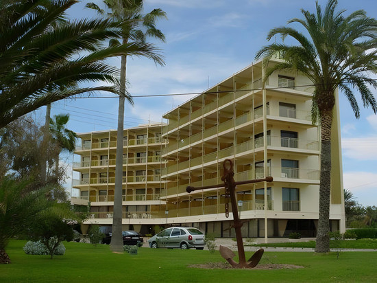 阿尔米兰特酒店