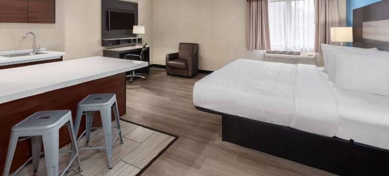 科普利阿克伦呗盟套房酒店(Baymont by Wyndham Copley Akron)图片