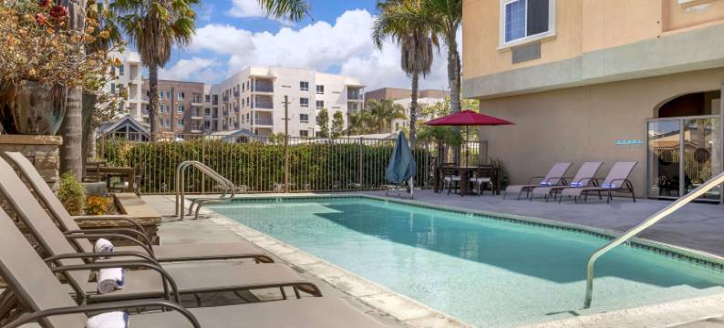 欧申赛德棕榈贝斯特韦斯特优质酒店(Best Western Plus Oceanside Palms)图片