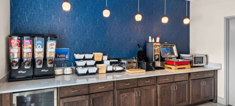 奥塔姆瓦贝斯特韦斯特必住优质酒店(SureStay Plus Hotel by Best Western Ottumwa)图片