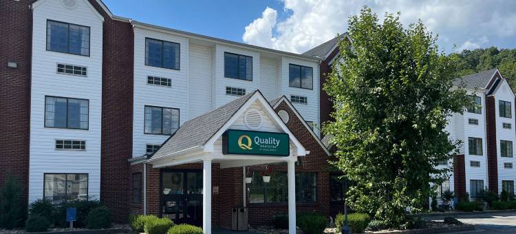 普雷斯顿斯堡品质酒店及套房，靠近山艺术中心(Quality Inn & Suites Prestonsburg Next to Mountain Arts Center)图片