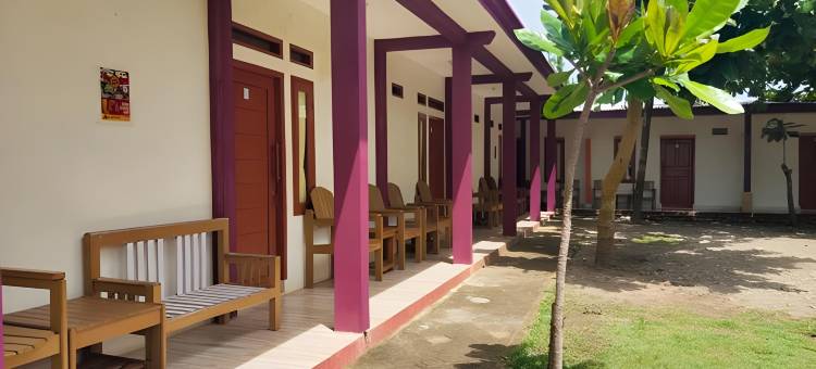 卡朗劳特萨扬赫朗酒店(Penginapan Karanglaut Sayangheulang)图片