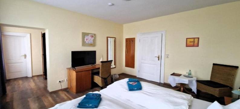 法尔豪斯尼德尔科莱维兹酒店(Hotel Fährhaus Niederkleveez)图片