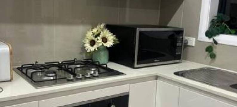 Spacious family home图片