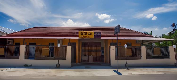 Handira Homestay Syariah Padang RedPartner图片