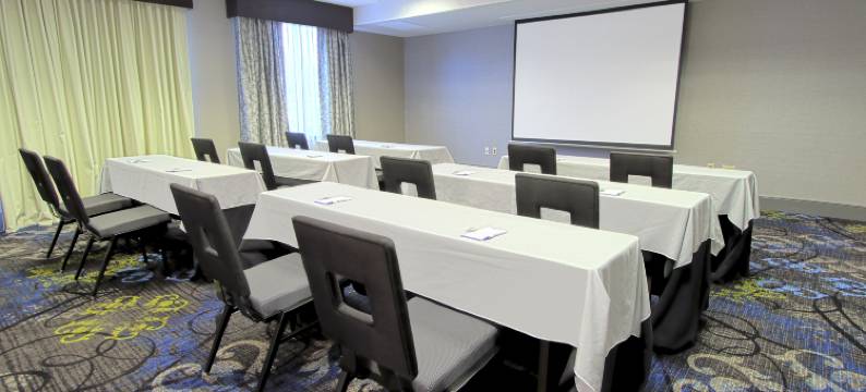 韦斯特伯里希尔顿花园酒店(Hilton Garden Inn Westbury)图片